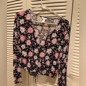 Arizona floral print blouse. Size medium.